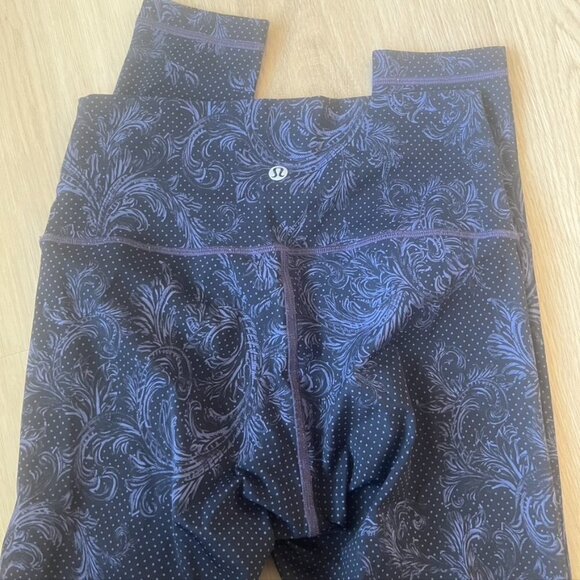 Lululemon Wunder Under Hi-Rise Tight (Nulux 28") Size 6 black purple foliage - Picture 9 of 12